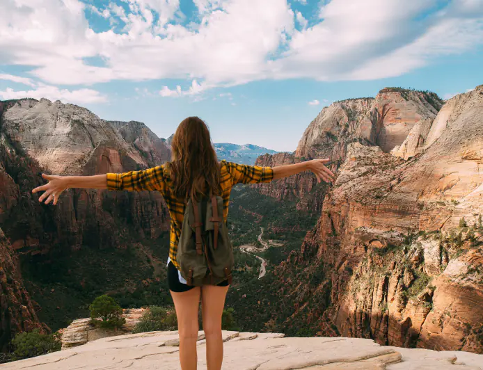 ركوب الأمواج في البحر هو رقصة مبهجة مع الطبيعة