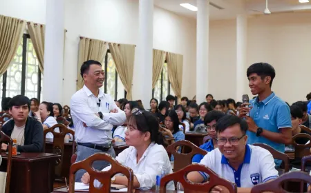 Sinh viên làm chủ AI để nâng cao tư duy và kỹ năng học thuật