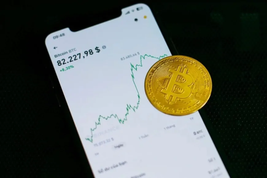 Giá Bitcoin tăng vọt sau khi ông Trump hoãn áp thuế 90 ngày