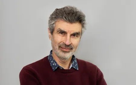 Lo con người tuyệt chủng vì AI, ‘bố già’ Yoshua Bengio vừa làm một điều