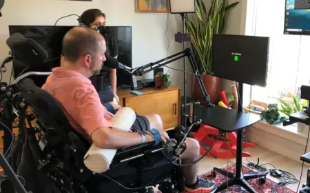 Đột phá: Thiết bị cấy ghép não AI giúp người câm nói và hát