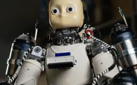 Robot hình người biết bay đầu tiên