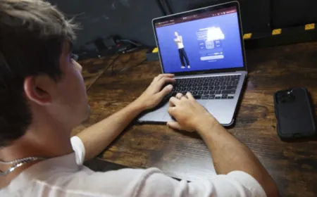 Phần lớn thanh thiếu niên coi AI là bạn, chuyên gia cảnh báo về 'Cơn nghiện mới'