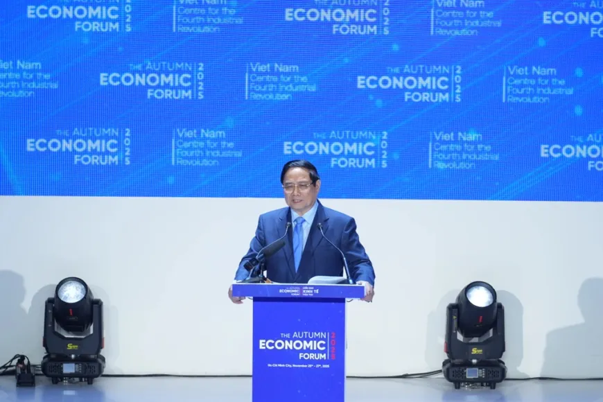 Thủ tướng: Chuyển đổi xanh và chuyển đổi số là yêu cầu cấp thiết