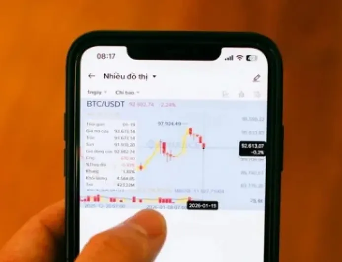 Giá Bitcoin hôm nay 19.1.2026: BTC sập sâu thổi bay hơn 800 triệu USD