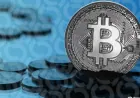 Bitcoin trụ vững trên 72.000 USD khi dầu thô chạm 100 USD do căng thẳng Iran