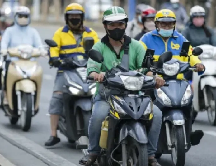 Tài xế công nghệ 'méo mặt' vì giá xăng