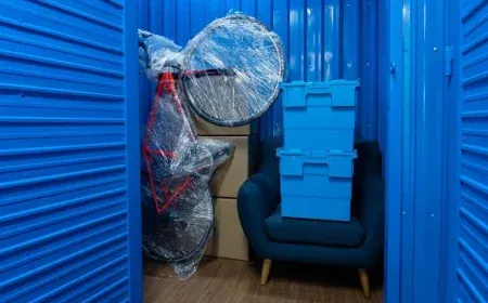 Xuất hiện tủ gửi đồ thông minh tại cửa hàng tiện lợi