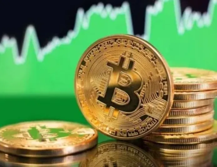 Giá Bitcoin bất ngờ tăng dựng đứng