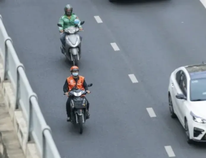 Lý do tài xế công nghệ 'ngại' đổi sang xe điện