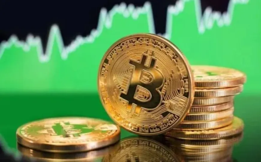 Giá Bitcoin bất ngờ tăng dựng đứng